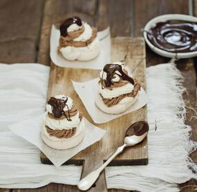 Baisertörtchen mit Kastaniencreme