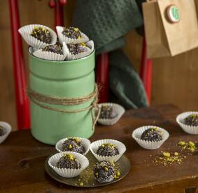 Marzipankugeln mit selbst gemachtem Marzipan