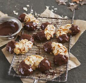 Saftige Mandelhörnchen