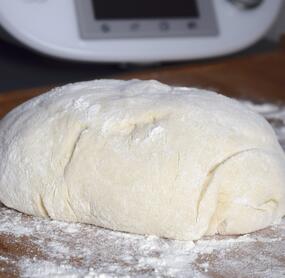 Grundrezept Pizzateig