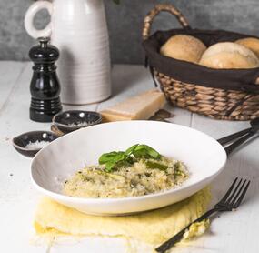 Feinstes Spargelrisotto mit grünem Spargel