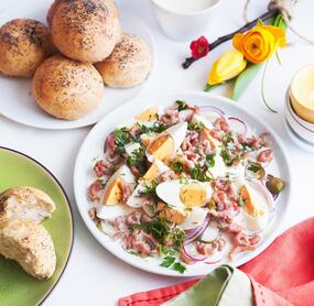 Eiersalat mit Krabben und Kräutern