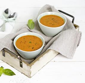 Tomatensuppe mit Kichererbsen