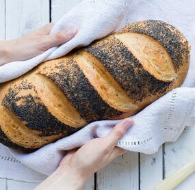 Weißbrot mit Mohn