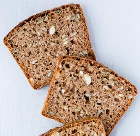 Supersaftiges Dinkel-Körner-Brot
