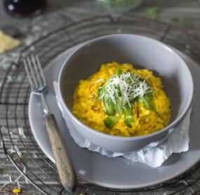 Sonnengelbes Safranrisotto