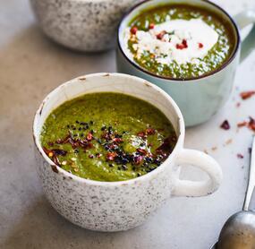 Grünkohl-Brokkoli-Suppe mit Kokosmilch