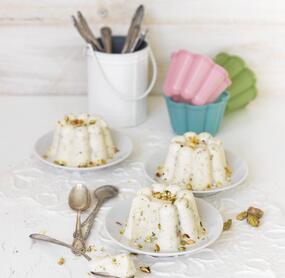 Quarkmousse mit Pistazien