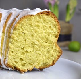 Saftiger Avocadokuchen