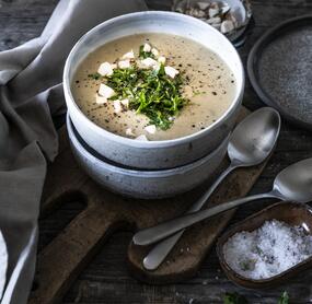 Pilzrahmsuppe mit Thymian