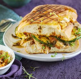 Schweinefilet-Panini mit Honig-Butter