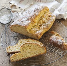 Birnenstollen mit Schuss
