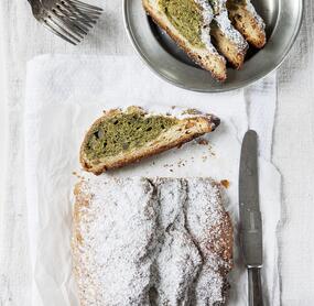 Matcha-Christstollen