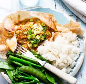 In Miso gedämpfter Kabeljau mit Kokosreis