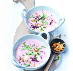 Radicchio-Cremesuppe mit Fontina-Käse