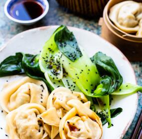 Vegetarische Wan Tans mit Ingwer