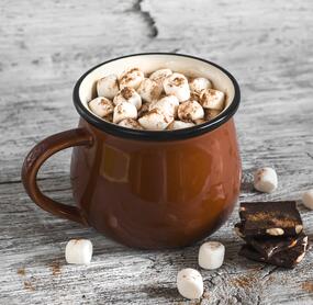 Heiße Schokolade mit Marshmallows