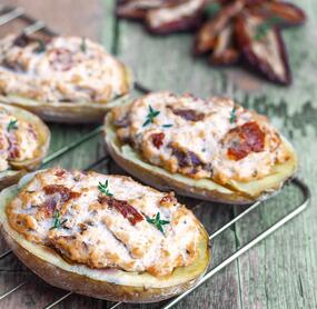 Kartoffelhälften mit Tofufüllung