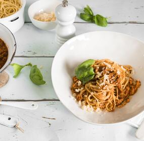 Spaghetti mit Tomatensoße