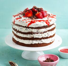 Erdbeer-Stracciatella-Torte