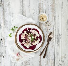 Rote-Bete-Salat mit Cashew-Dressing