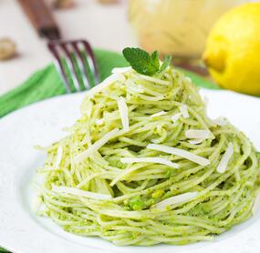 Spaghettini mit Erbsen-Pesto