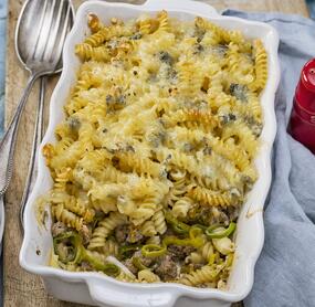 Nudel-Hack-Auflauf mit Porree und dreierlei Käse