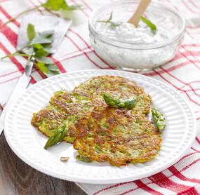 Spargelpuffer mit Dip