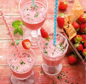 Frühstück mal anders: Erdbeer-Kefir-Mix