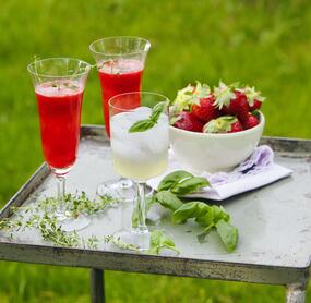 Erdbeer-Thymian-Prosecco