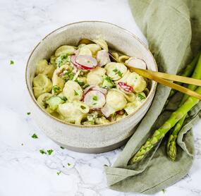 Nudelsalat mit selbstgemachter Mayo und Spargel