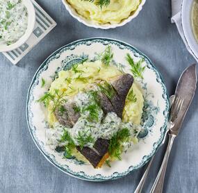 Doradenfilet mit Kräutersoße