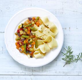 Pasta mit Gemüsebolognese