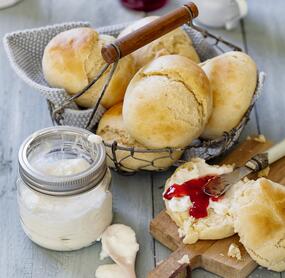 Schnelle Joghurtbrötchen ohne Hefe