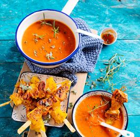 Tomatensuppe mit Hähnchenspieß