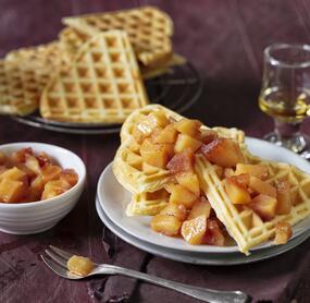 Waffeln mit Quittenkompott