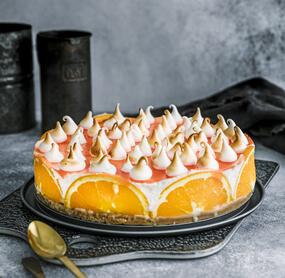 Aperol-Spritz-Torte mit Baiserhaube