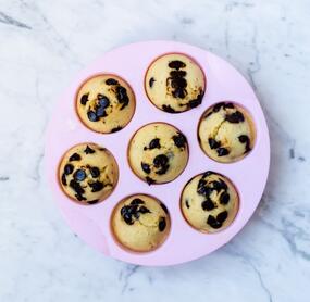 Gedämpfte Muffins mit Schokolade