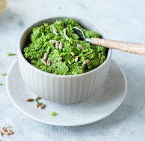 Veganer Brokkoli-Aufstrich mit Cashewkernen