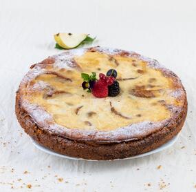 Birnenkuchen mit Topfenhaube