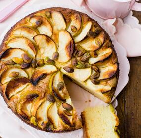 Feinster Apfelkuchen mit Rosenwasser