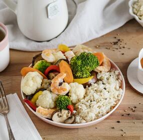 Scampi mit Gemüse und Reis