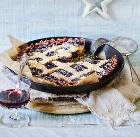 Knuspertarte mit Punschgelee