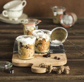 Weihnachtliche Mini-Stollen im Glas