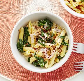 Penne mit Spinat-Käsesoße