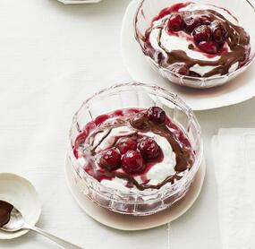 Schwarzwälder Schichtquark im Glas