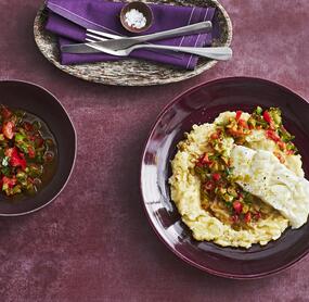 Kabeljau mit Sellerie-Kartoffel-Stampf und Paprika-Salsa