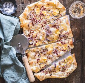 Maismehl-Flammkuchen