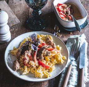 Spätzle mit Paprika-Rinder-Geschnetzeltem