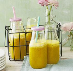 Ananas-Smoothie mit Ingwer für deine Abwehrkräfte